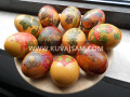 Farbanje uskršnjih jaja (foto: kuvajsam.com)