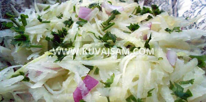 Salata od kelerabe (foto: kuvajsam.com)