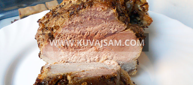 Svinjsko pečenje sa začinima (foto: kuvajsam.com)